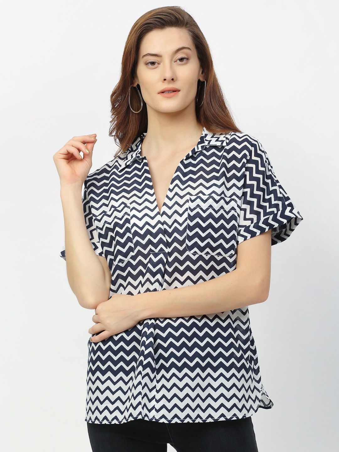 

Rigo Women Navy Blue & White Pure Cotton Chevron Printed Regular Top