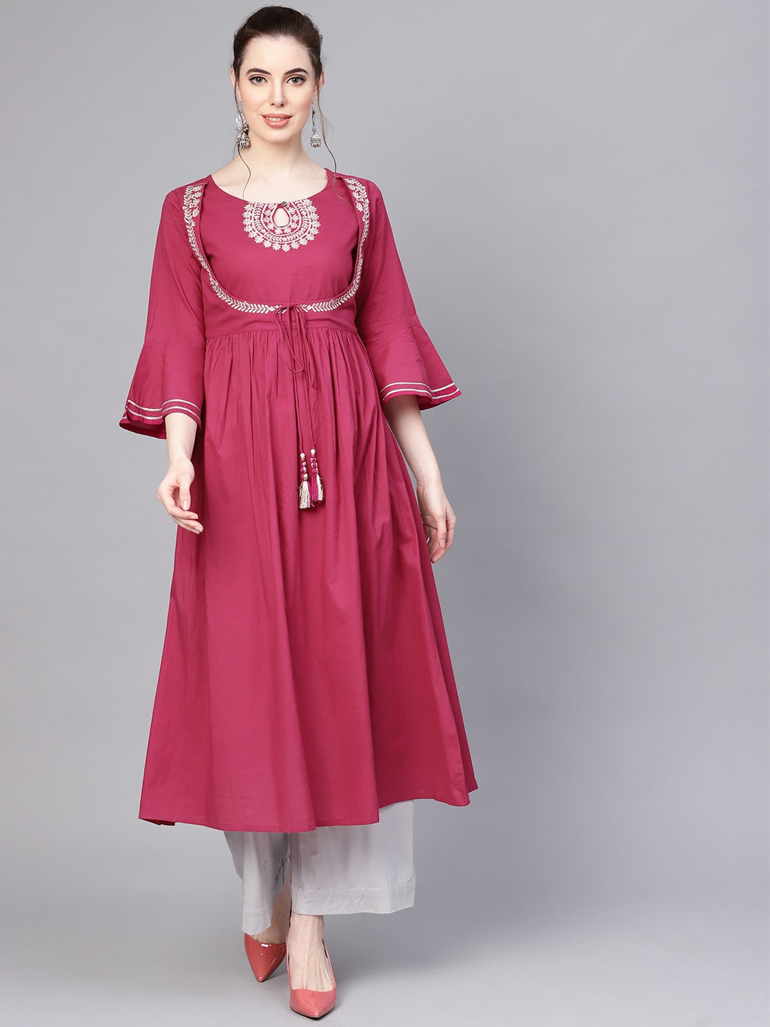 

Varanga Women Magenta Bell Sleeves Thread Work Anarkali Kurta