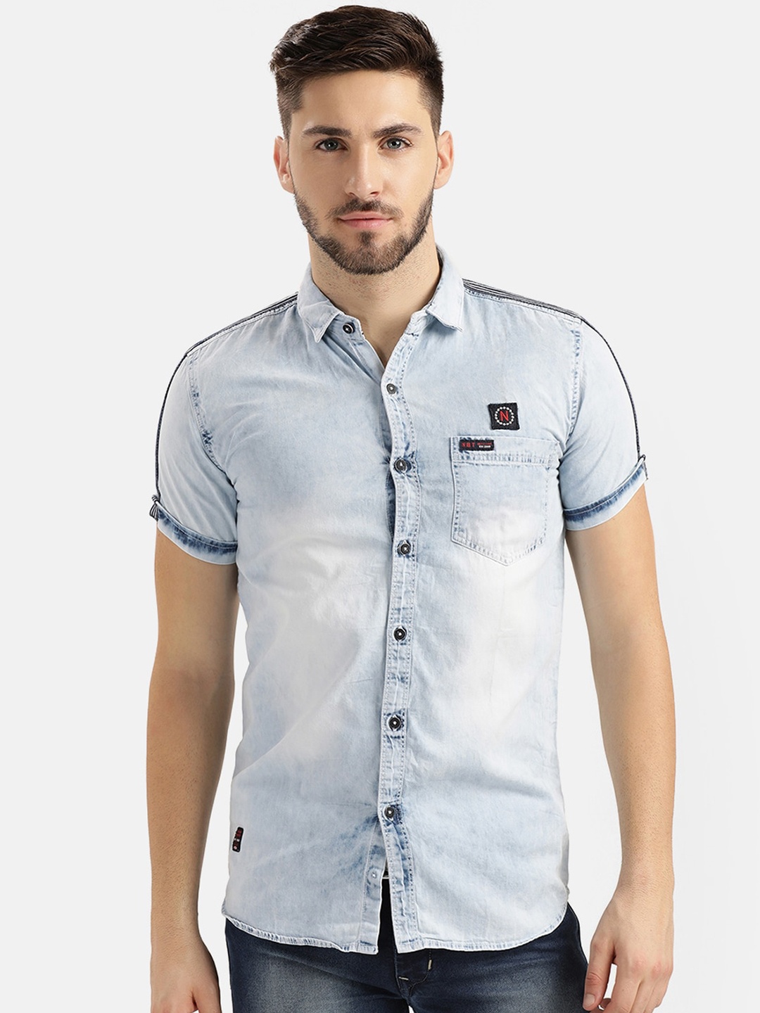 

V2 Value & Variety Men Blue Slim Fit Faded Cotton Denim Casual Shirt
