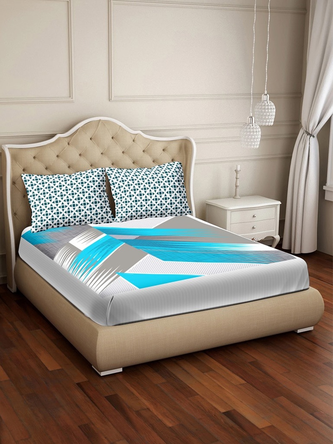 

BELLA CASA Grey & Blue Geometric 250 TC King Bedsheet with 2 Pillow Covers