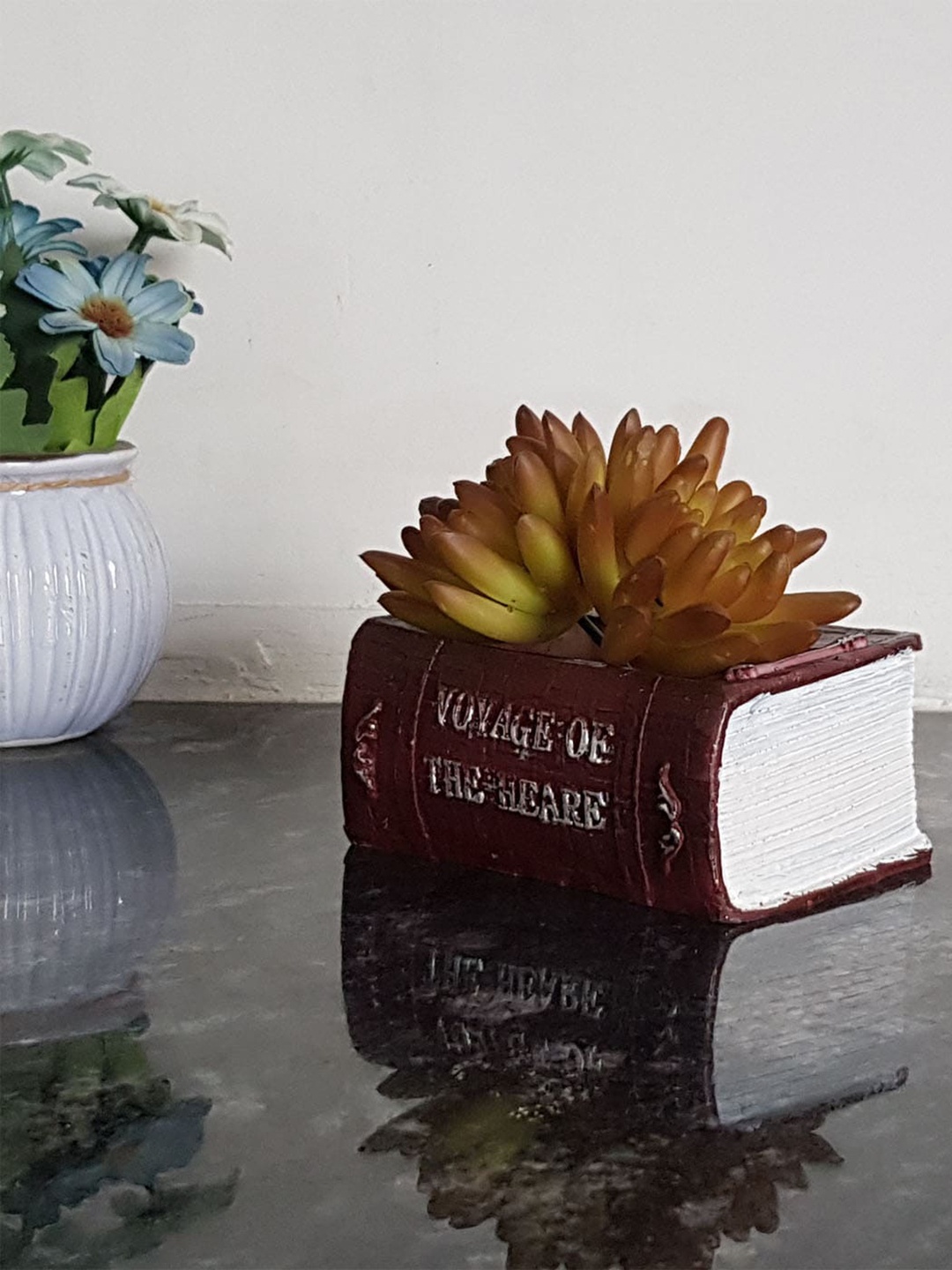 

Wonderland Brown & White Fat Book Succulent Resin Planter