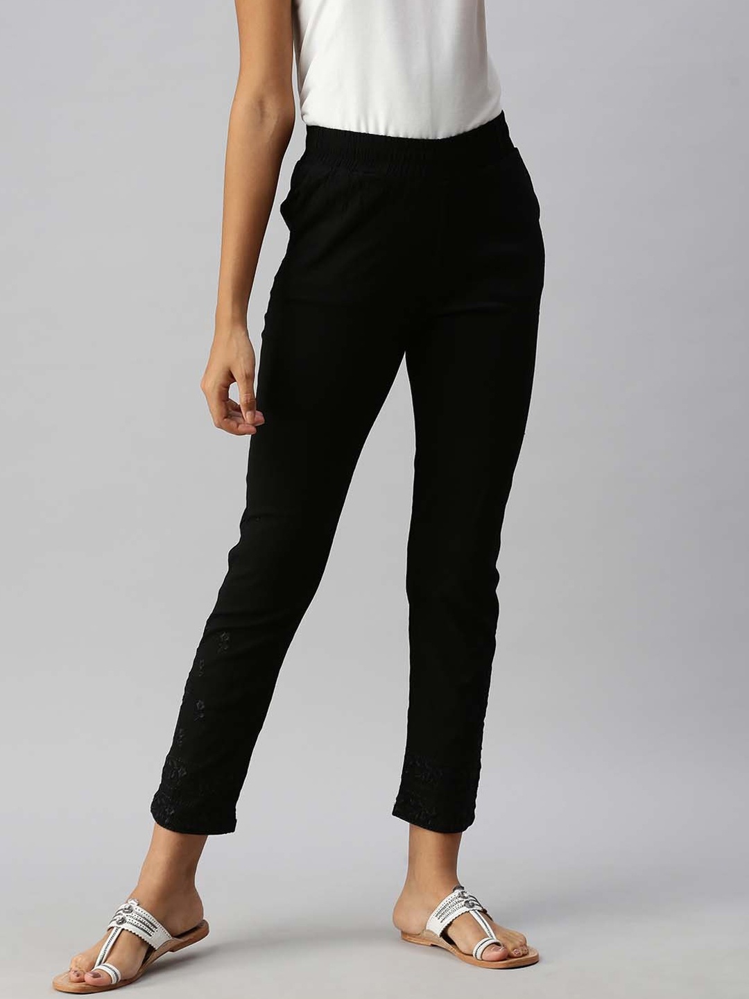 

Soch Women Black Embroidered Regular Trousers
