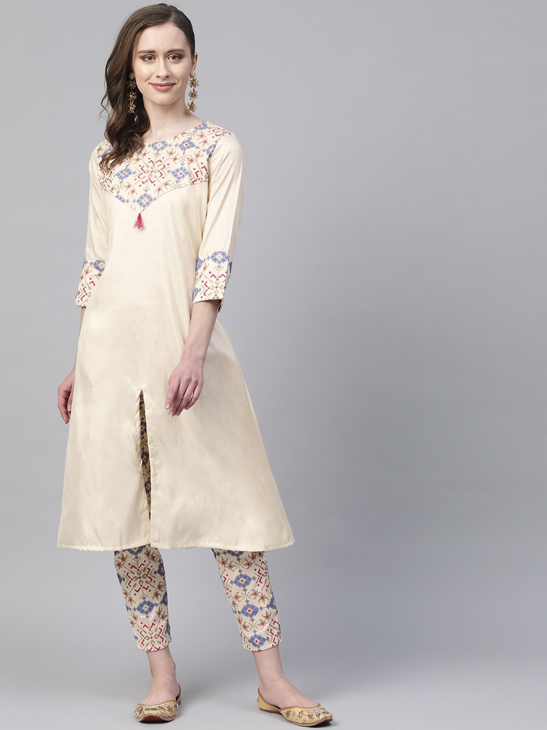 

ZIYAA Women Cream-Coloured & Blue Ethnic Motifs Yoke Design Kurta