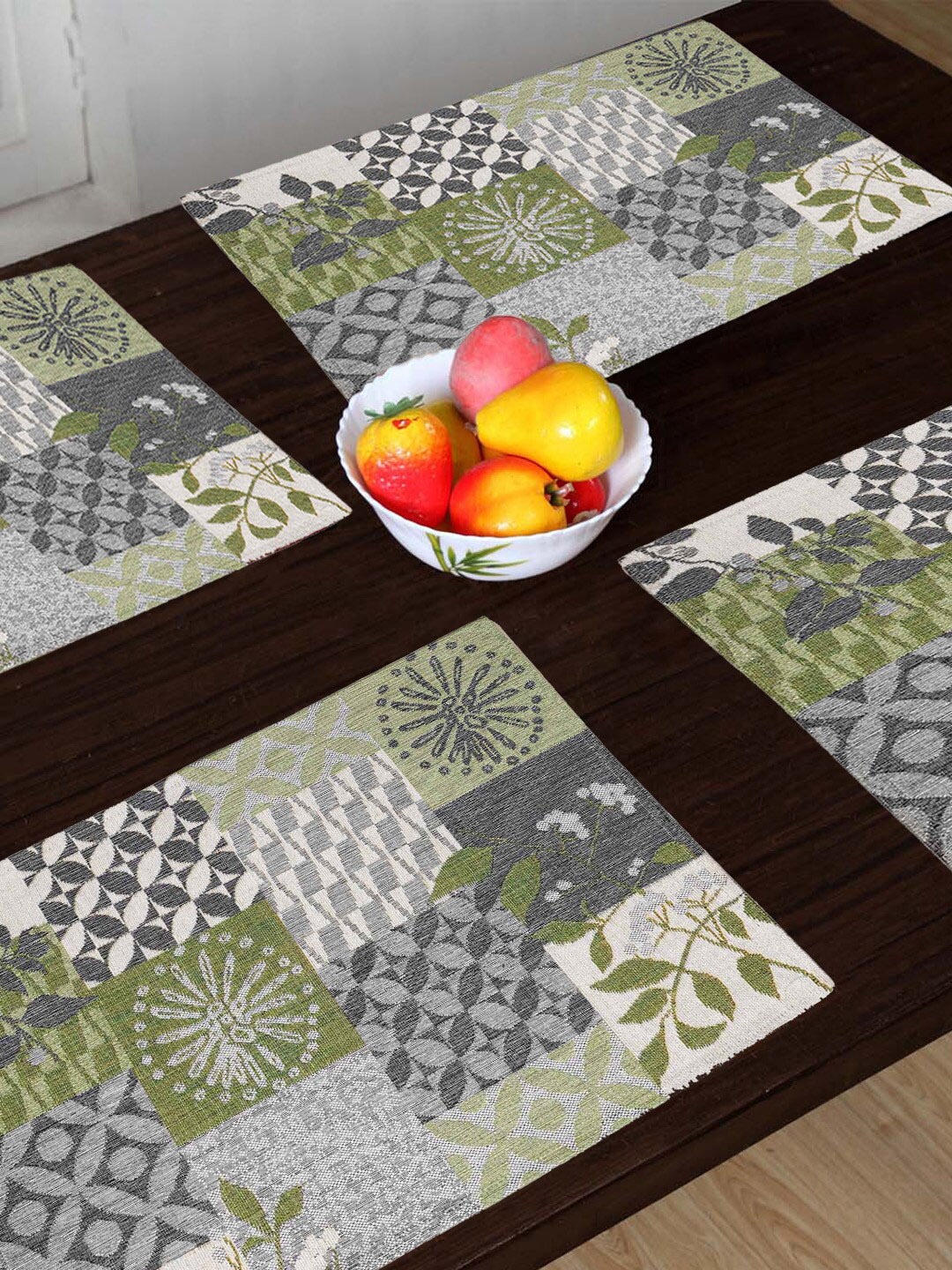 

AVI Living Set Of 4 Green & Grey Multichecks Rectangular Table Placemats