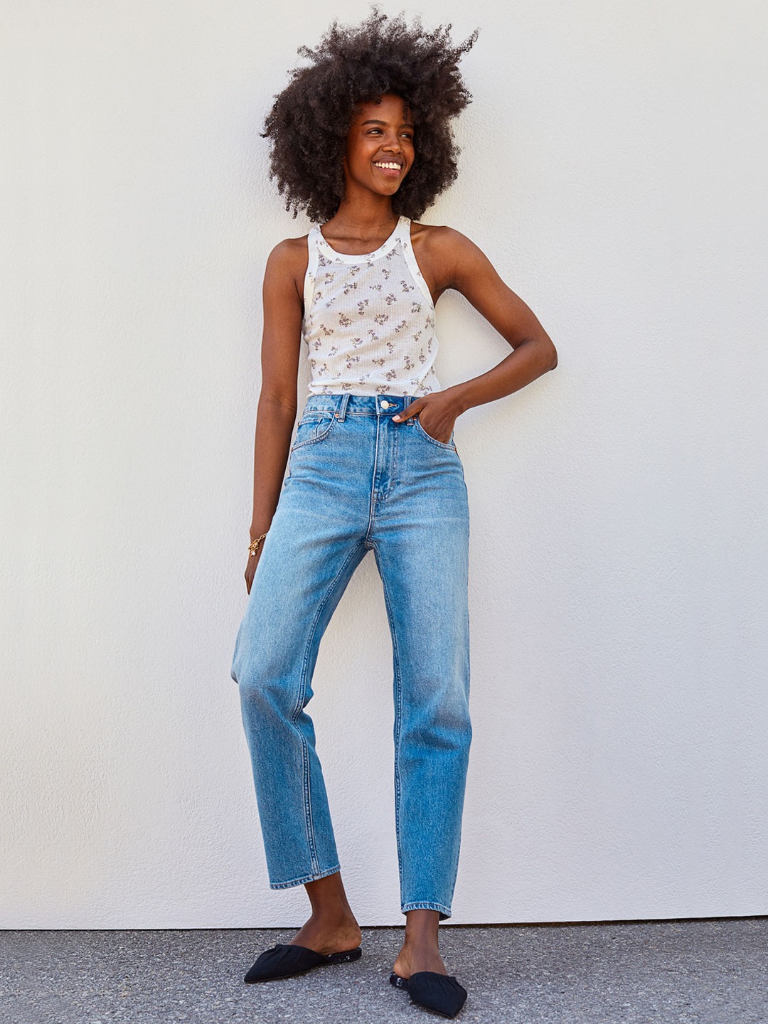 

H&M Women Blue Straight High Ankle Jeans