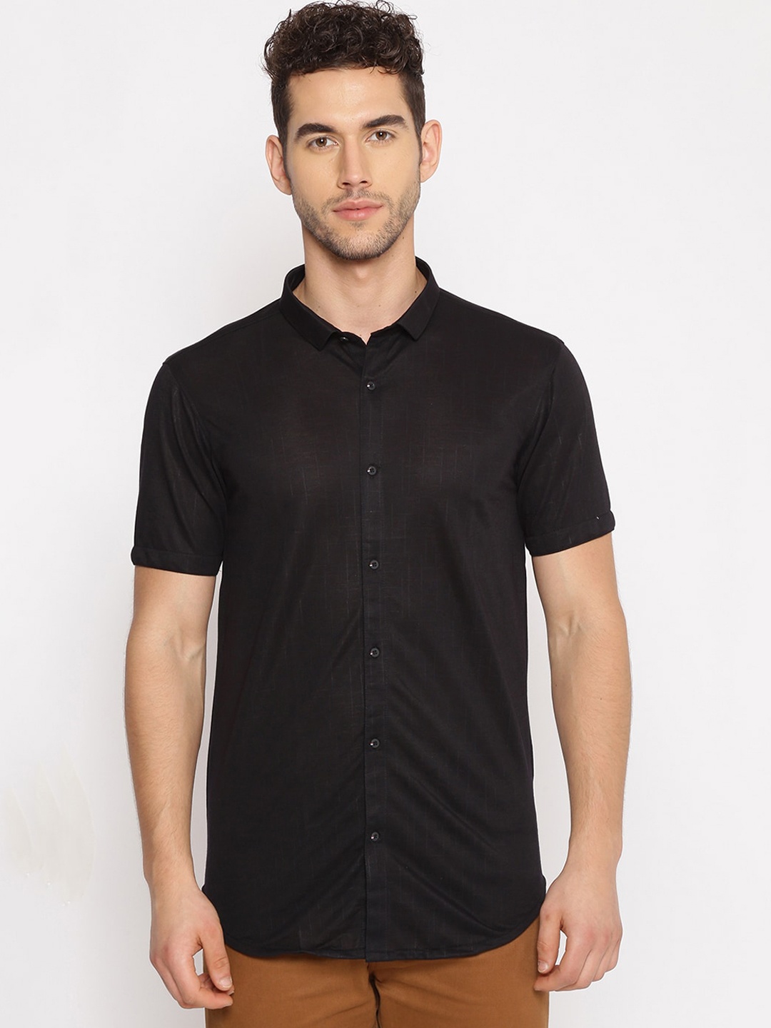 

SHOWOFF Men Black Solid Slim Fit Casual Shirt