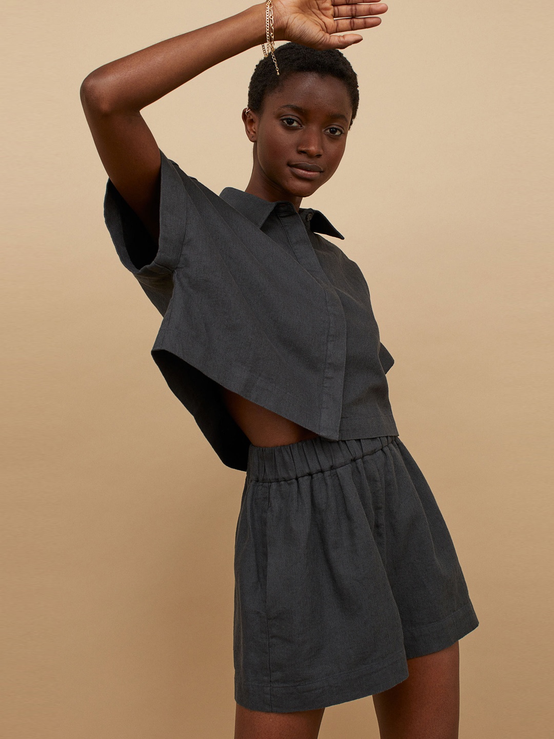 

H&M Women Black Linen-blend Shorts