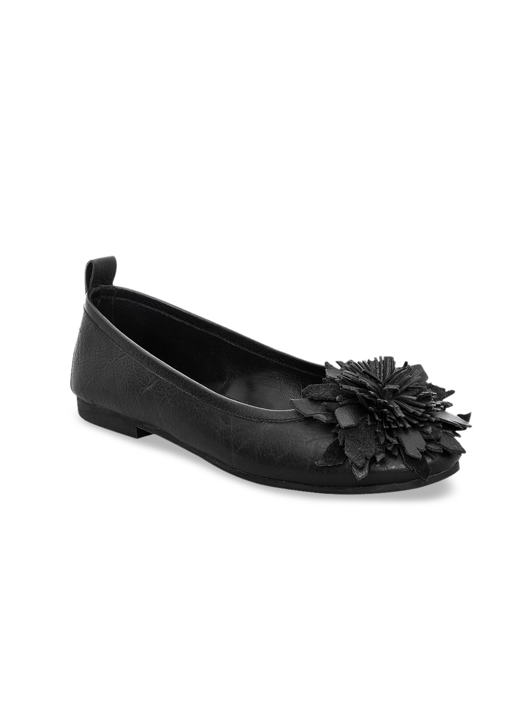 Eske Women Black Ballerinas with Tassels Flats