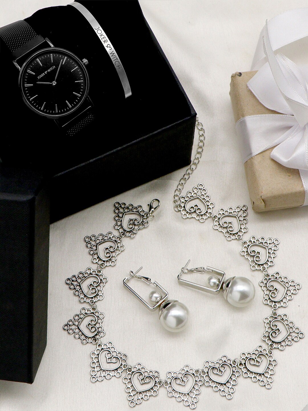 

JOKER & WITCH Women Black & Silver-Toned Faithfully Yours Love Stack Watch Gift Set JWLS113
