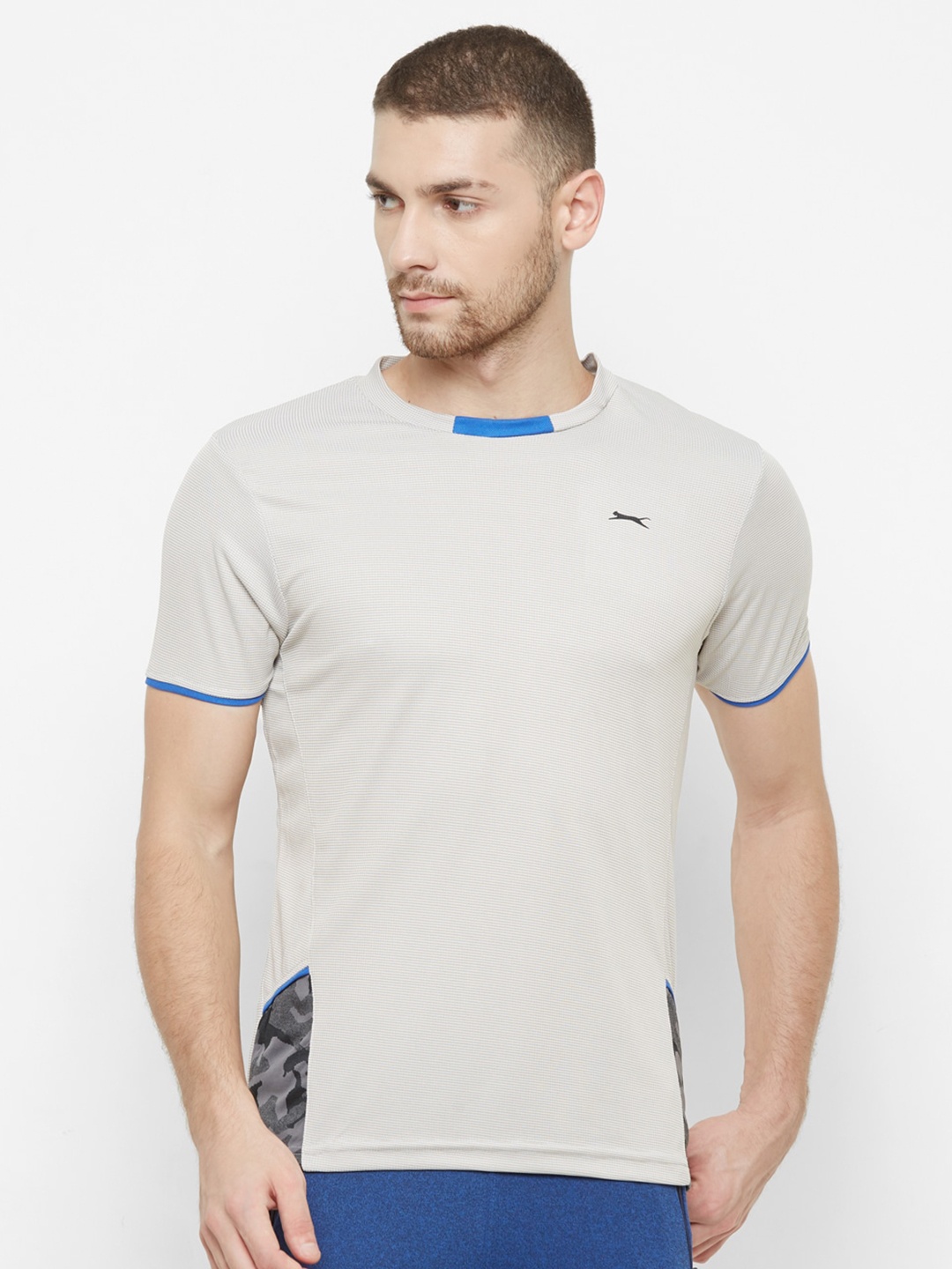 

Black Panther Men Grey & Blue Slim Fit T-shirt