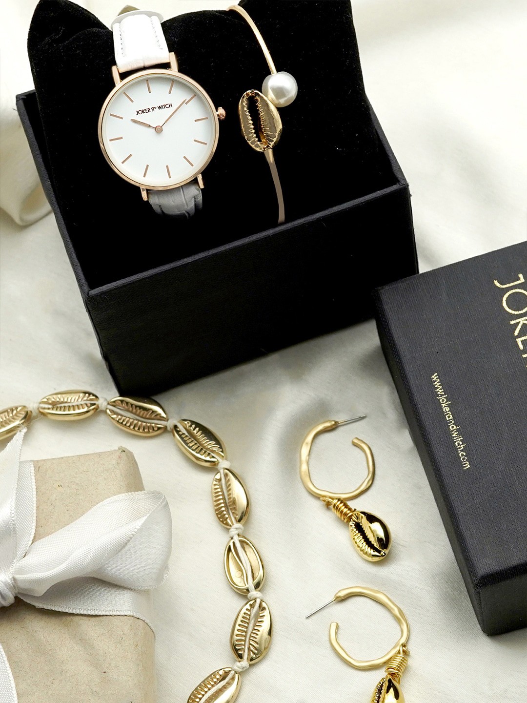 

JOKER & WITCH Women White & Gold-Toned Before We Go Love Stack Watch Gift Set JWLS164