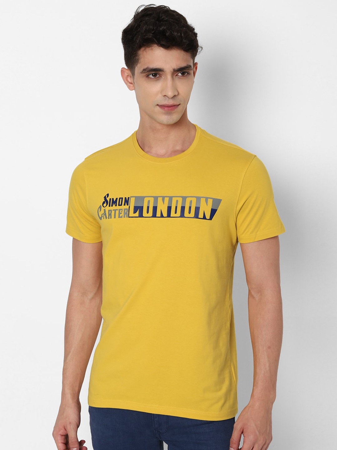 

SIMON CARTER LONDON Men Mustard Yellow Typography Slim Fit Pure Cotton T-shirt
