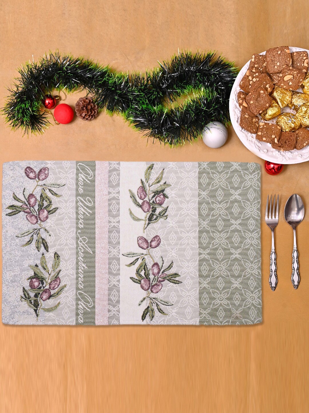 

Avi Living Set of 6 Polycotton Grapevine Printed Table Mats, Green