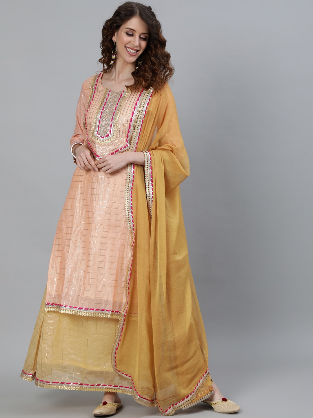 

Ishin Women Peach-Coloured Embroidered Regular Gotta Patti Chanderi Silk Kurta with Skirt & With Dupatta