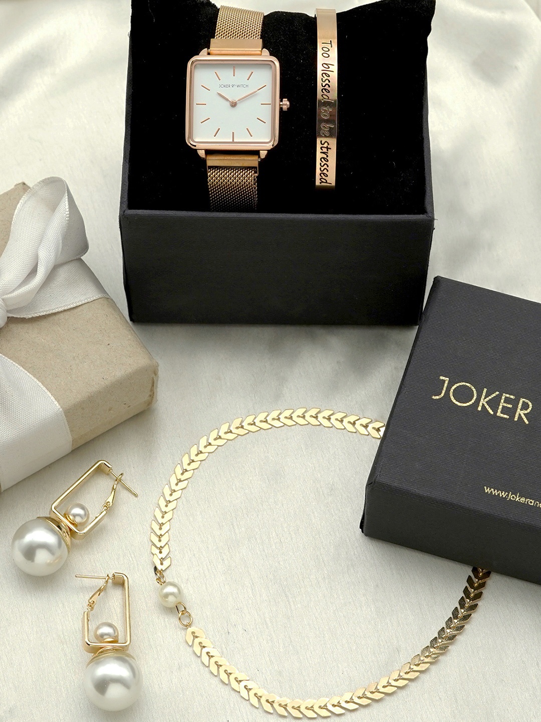 

JOKER & WITCH Women Gold-Toned & White Yours Only Love Stack Watch Gift Set JWLS230