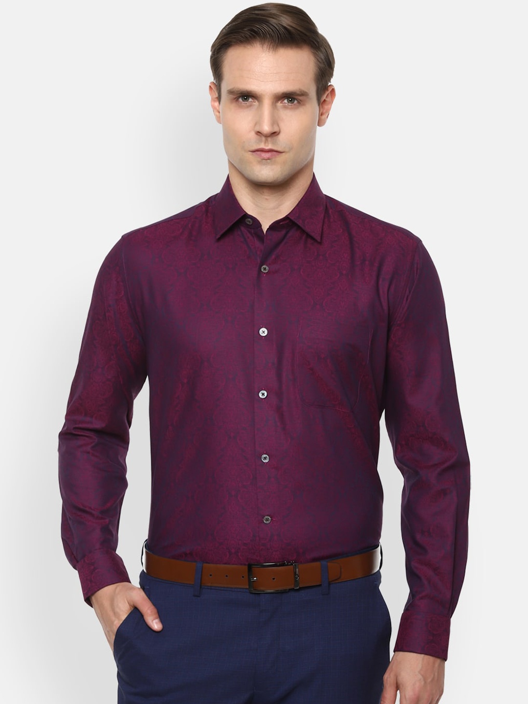 

Luxure by Louis Philippe Men Purple Printed Cotton Formal Shirt