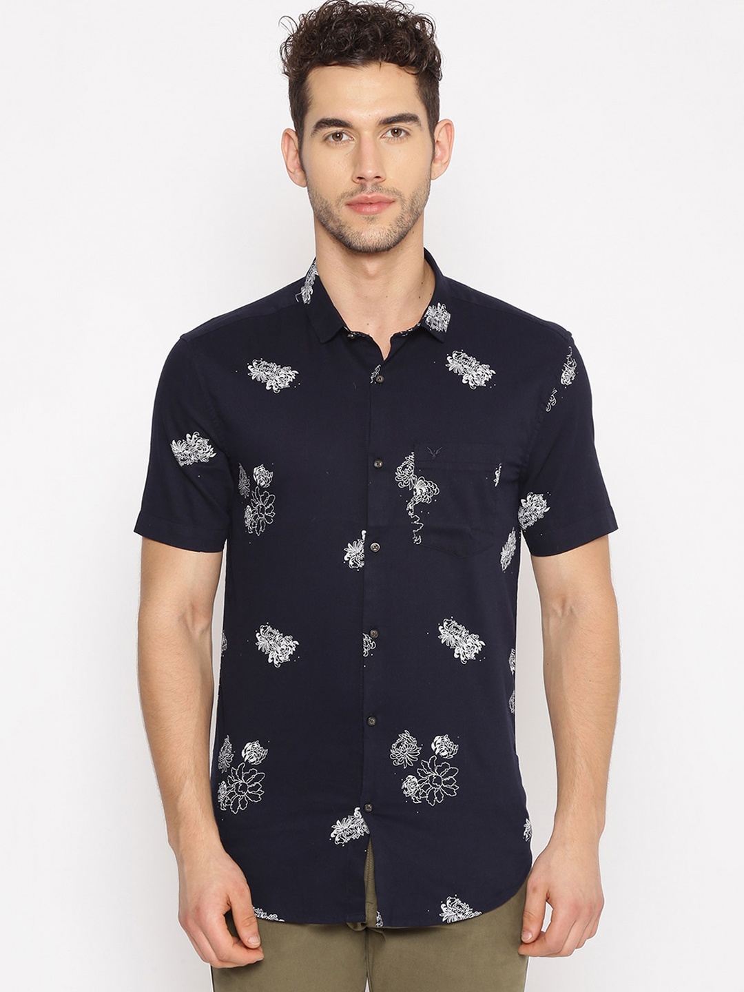 

SHOWOFF Men Navy Blue Slim Fit Floral Printed Casual Shirt