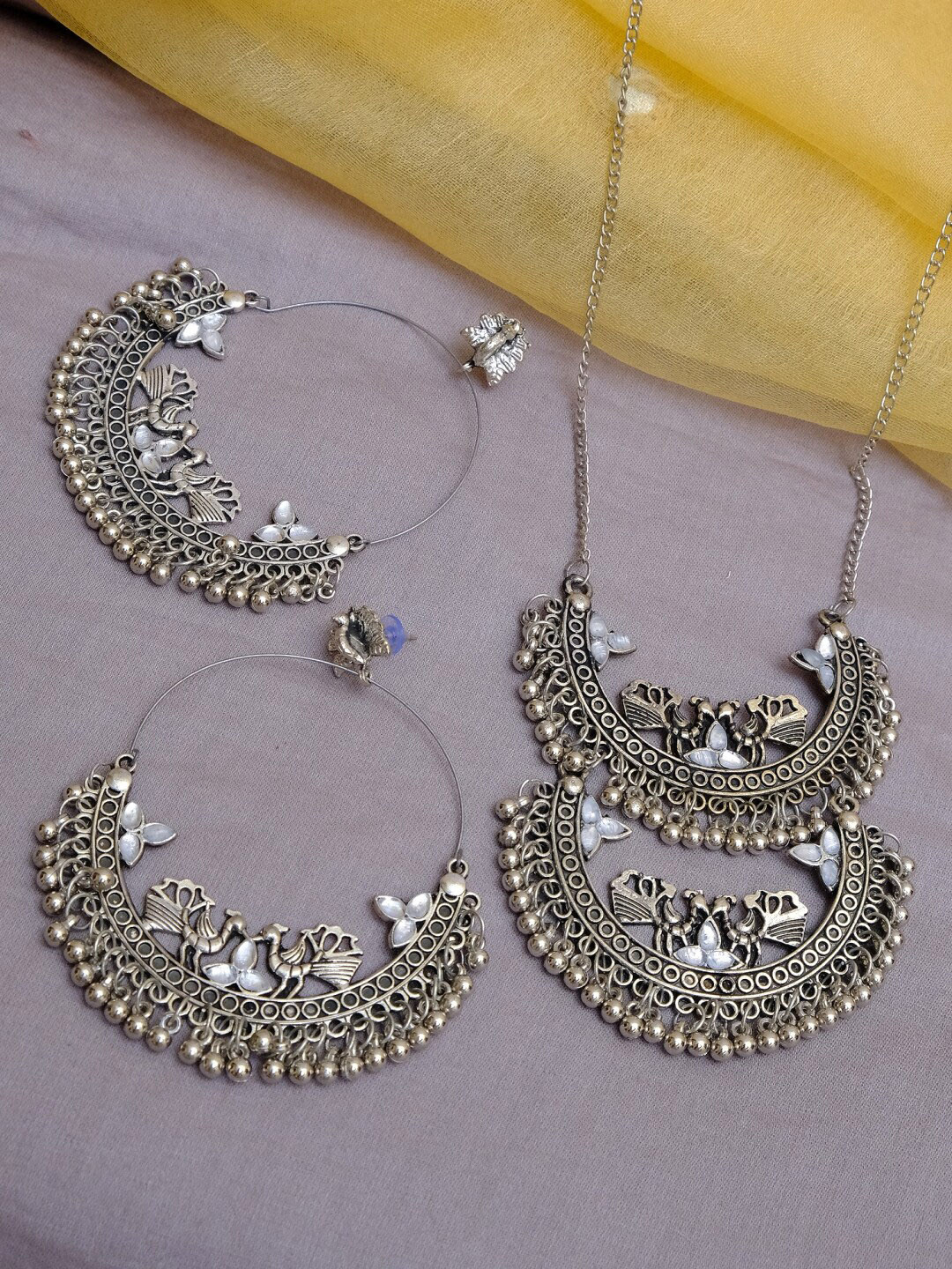 

Crunchy Fashion Women Antique Silver-Plated Beaded Jewellery Set