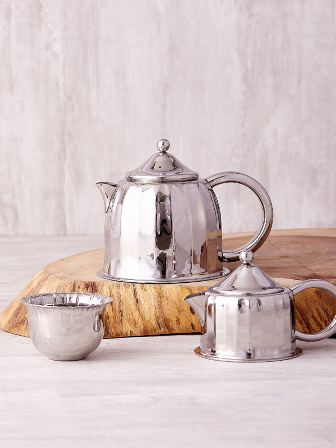 

ARTTDINOX Steel Solid Stainless Steel Glossy Dome Kettle Set of Cups and Mugs