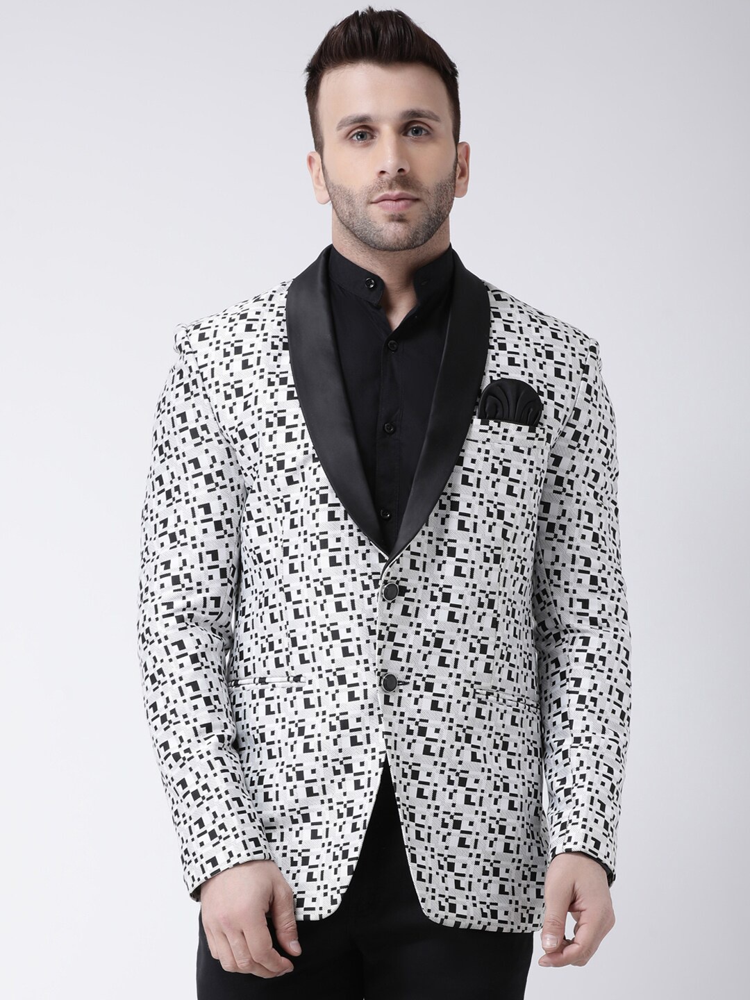 

Hangup Men White & Black Printed Single-Breasted Tuxedo