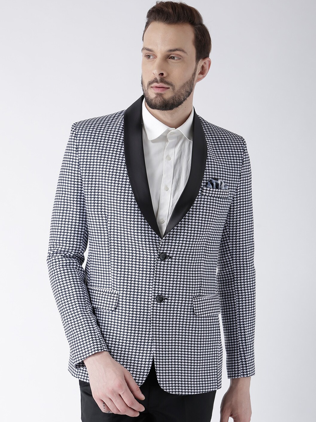 

Hangup Men White & Black Printed Checked Tuxedo Blazer