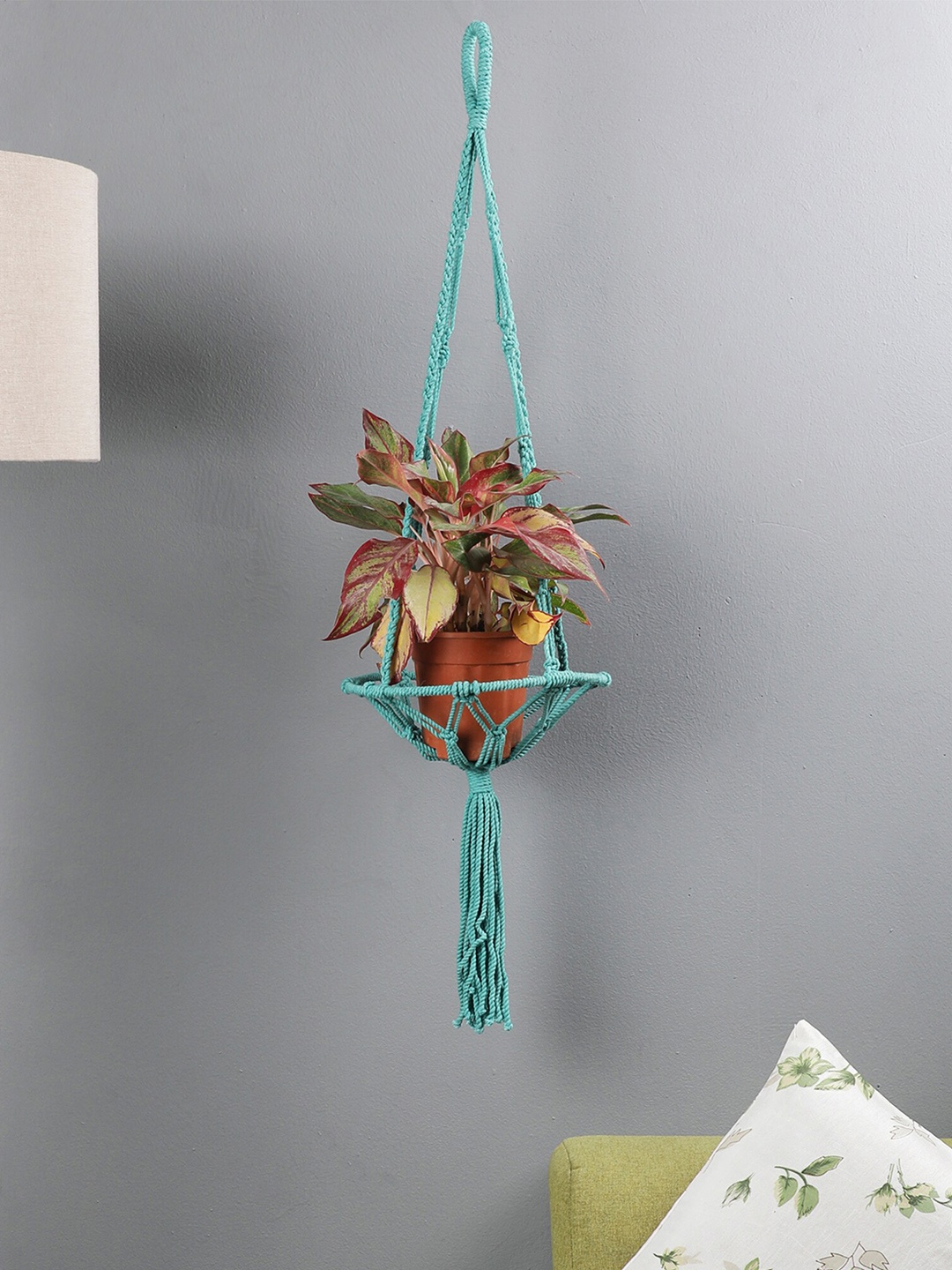 

The Decor Mart Green Solid Handcrafted Knotted Macrame Cotton Planter