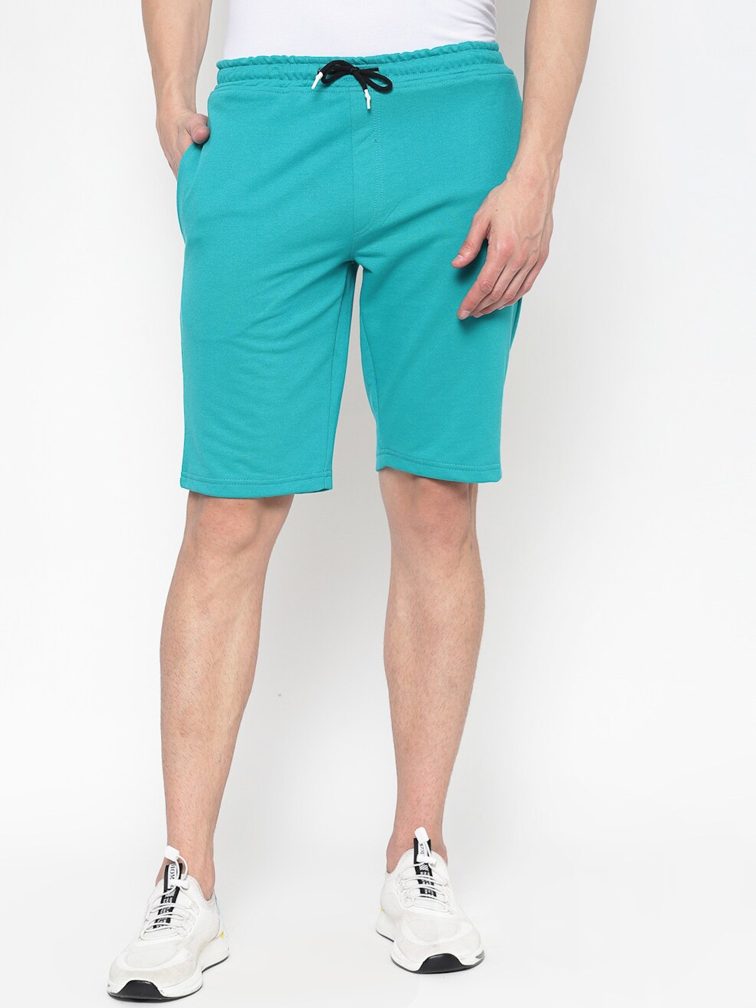 

PAUSE SPORT Men Turquoise Blue Slim Fit Mid-Rise Regular Shorts