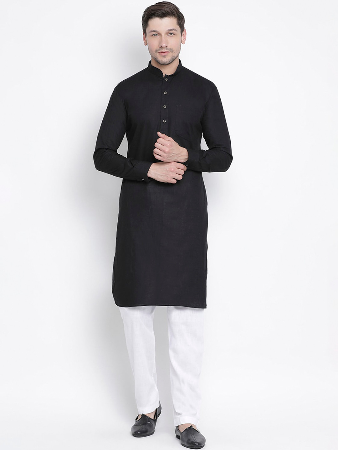 

VASTRAMAY Men Black Kurta with Pyjamas