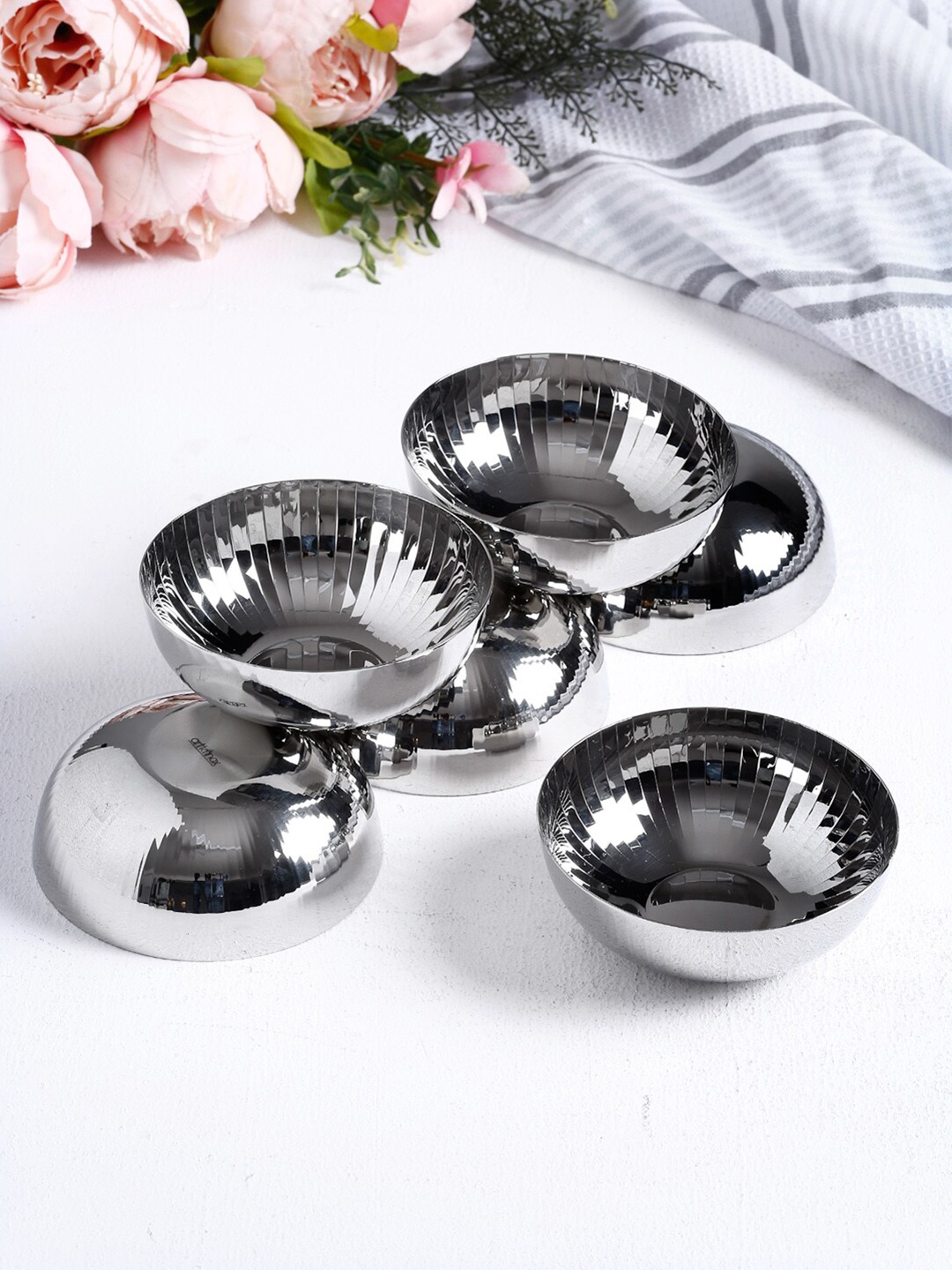 

ARTTDINOX Steel-Toned 6 Pieces Stainless Steel Glossy Rhythm Garden Bowls