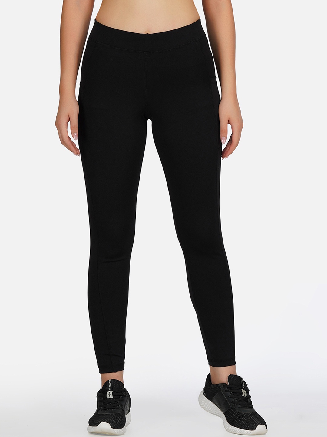 

NEU LOOK FASHION Women Black Solid Tights