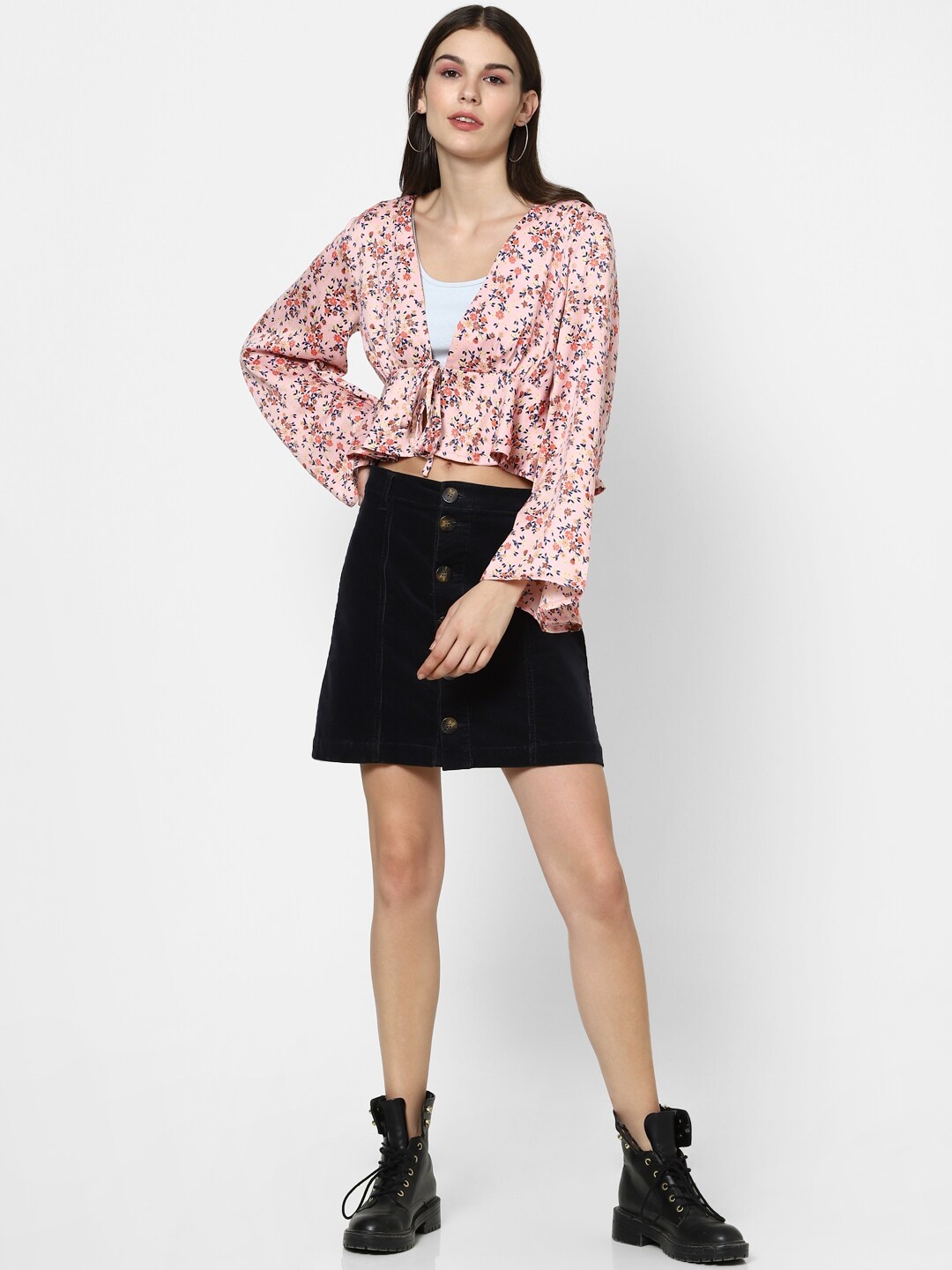 

FOREVER 21 Pink Floral Regular Crop Top