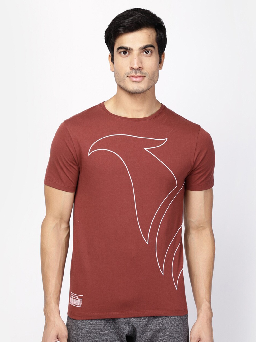 

Blackberrys Men Rust Printed Slim Fit T-shirt