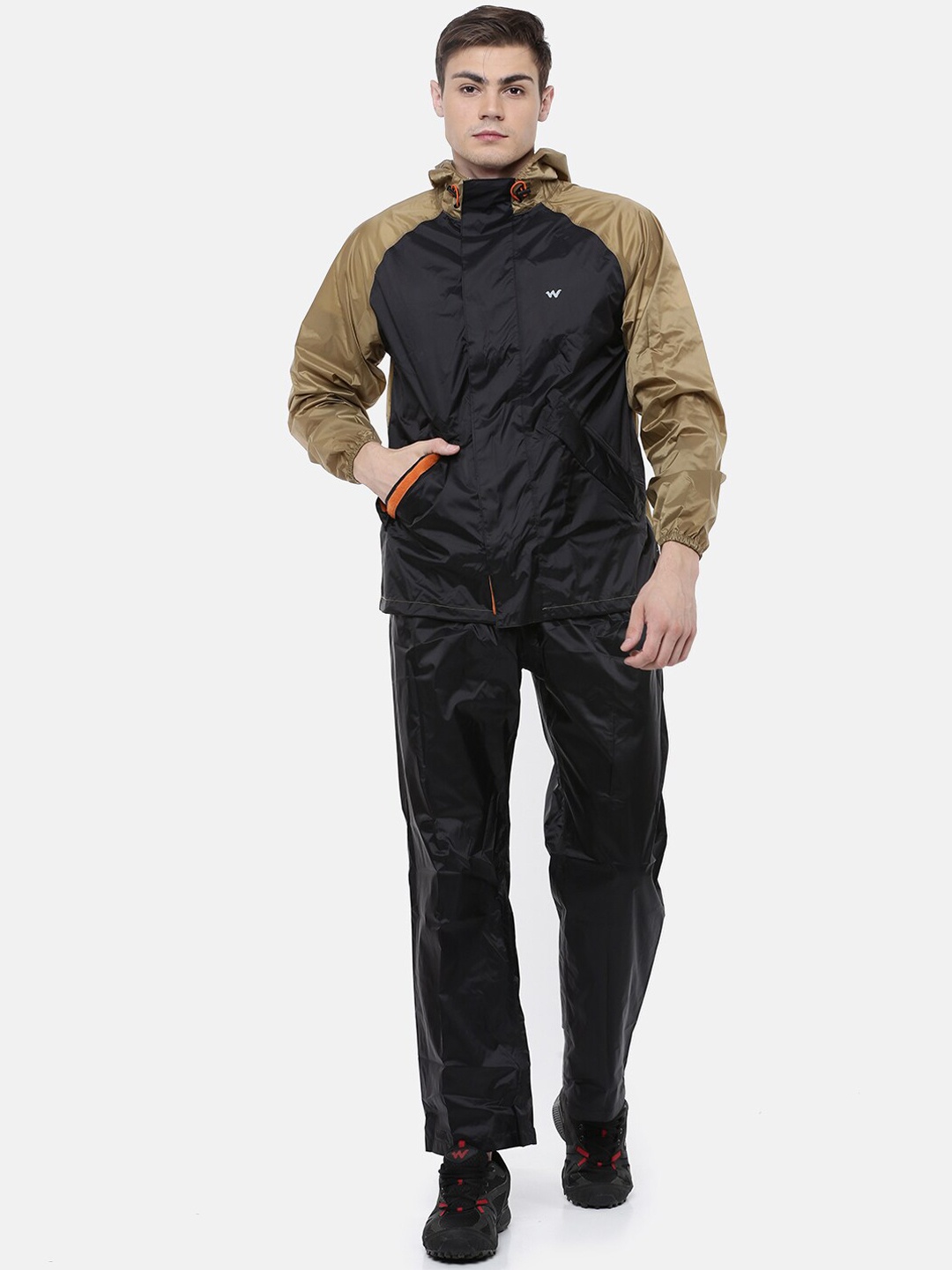 

Wildcraft Unisex Black & Khaki-Coloured Solid Rain Suit