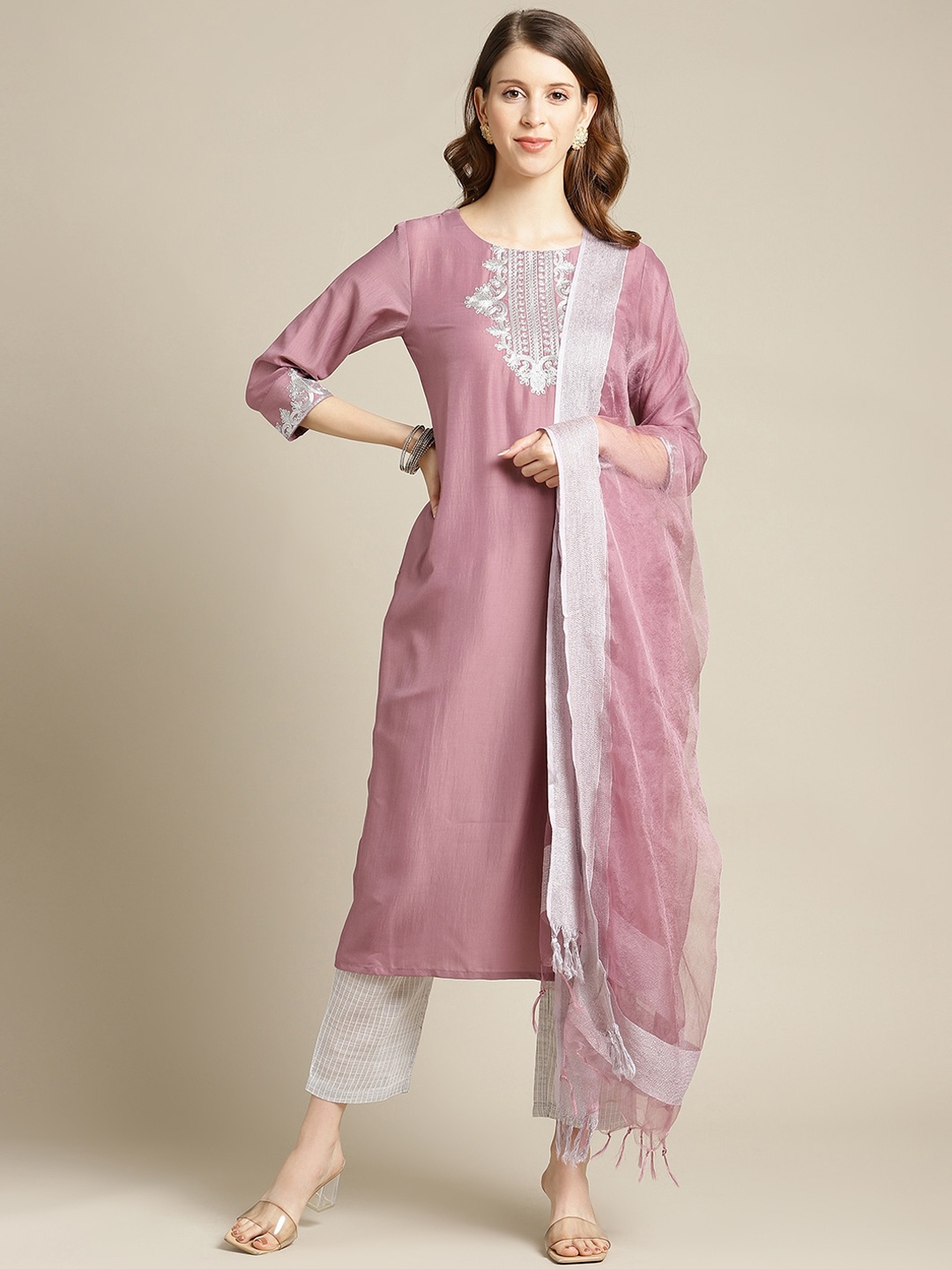 

Varanga Women Mauve Ethnic Motifs Yoke Design Kurta with Trousers & With Dupatta