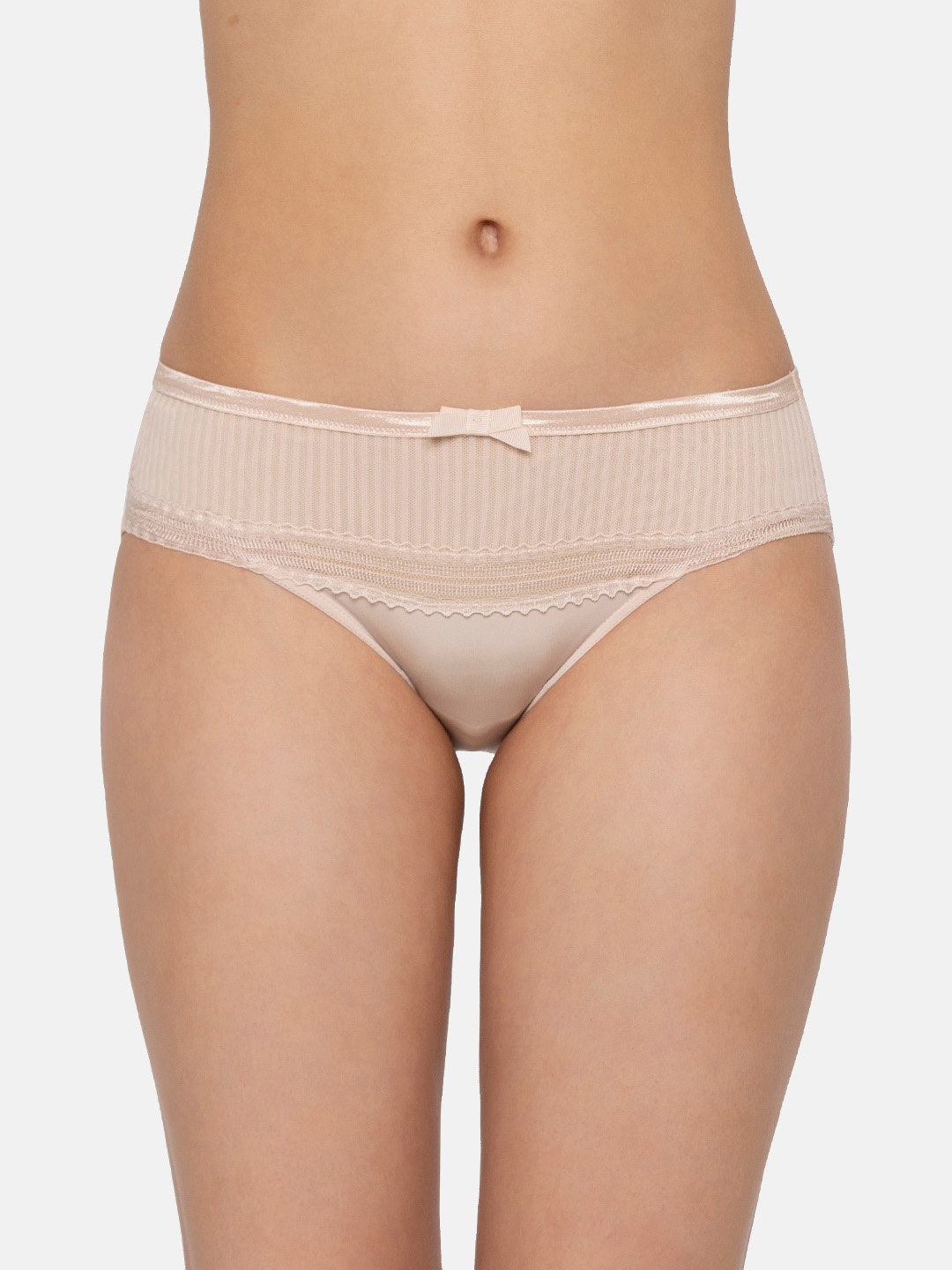 

Triumph Beauty-Full Idol Seamless Low Rise Hipster Brief, Beige