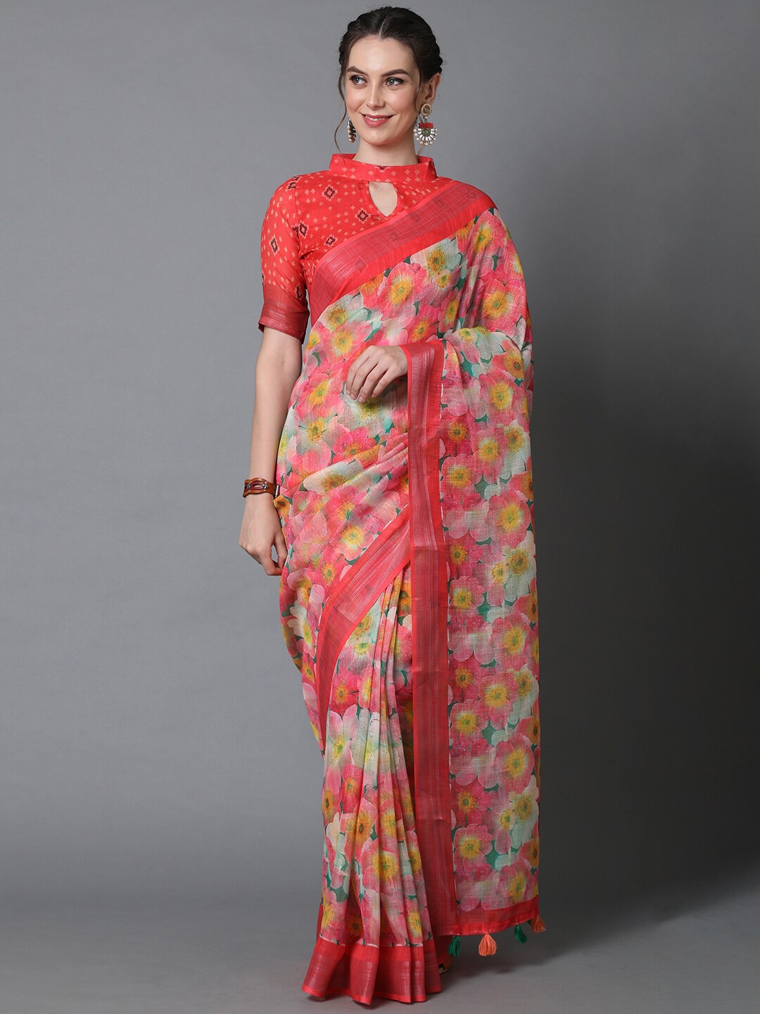 

Mitera Peach Floral Zari Linen Blend Saree