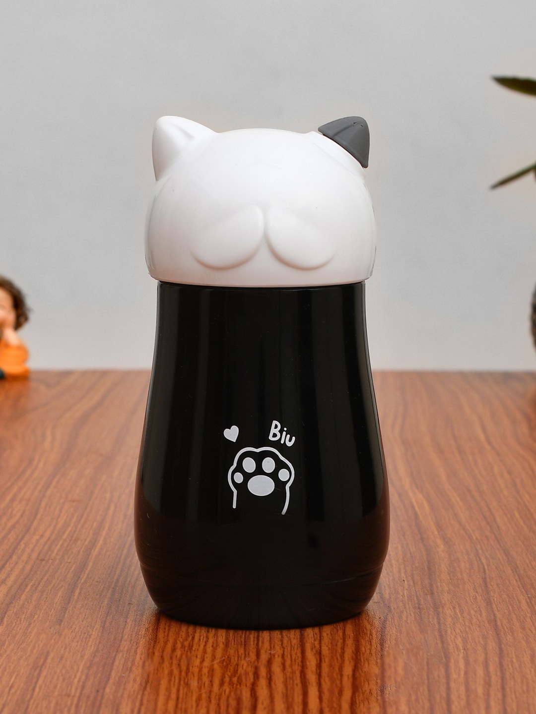 Kuber Industries Black & White Printed Stainless Steel Hot & Cold Vacuum Thermos Water Bottle 280 Ml