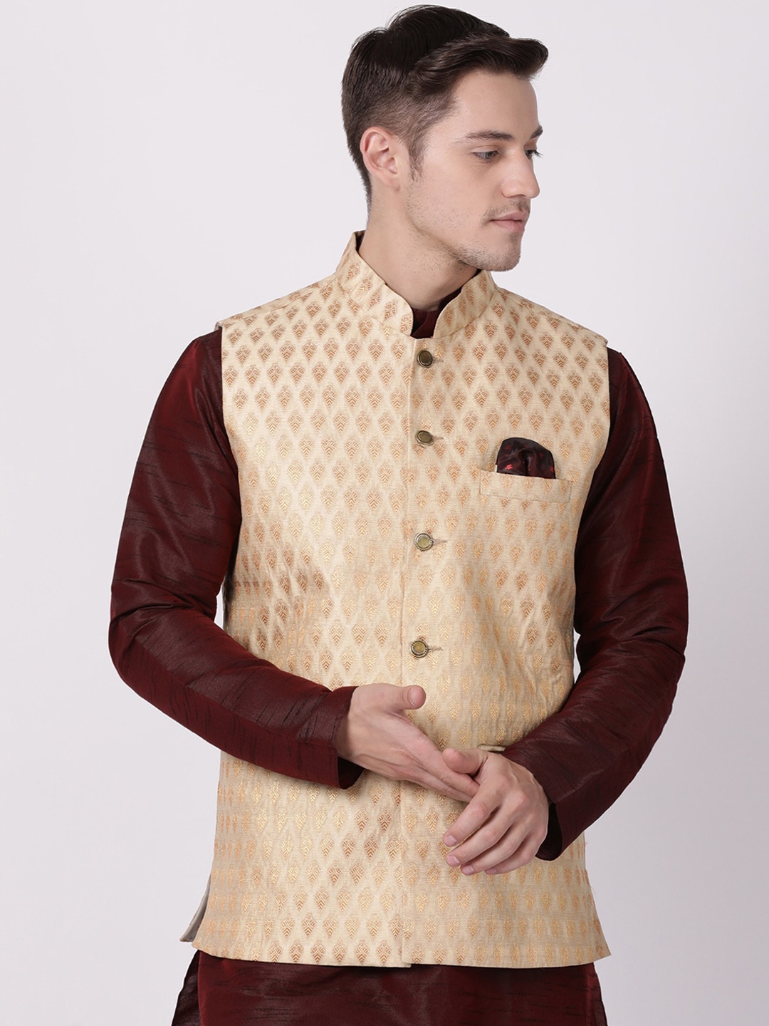 

TABARD Men Beige & Gold-Colored Woven-Design Nehru Jacket