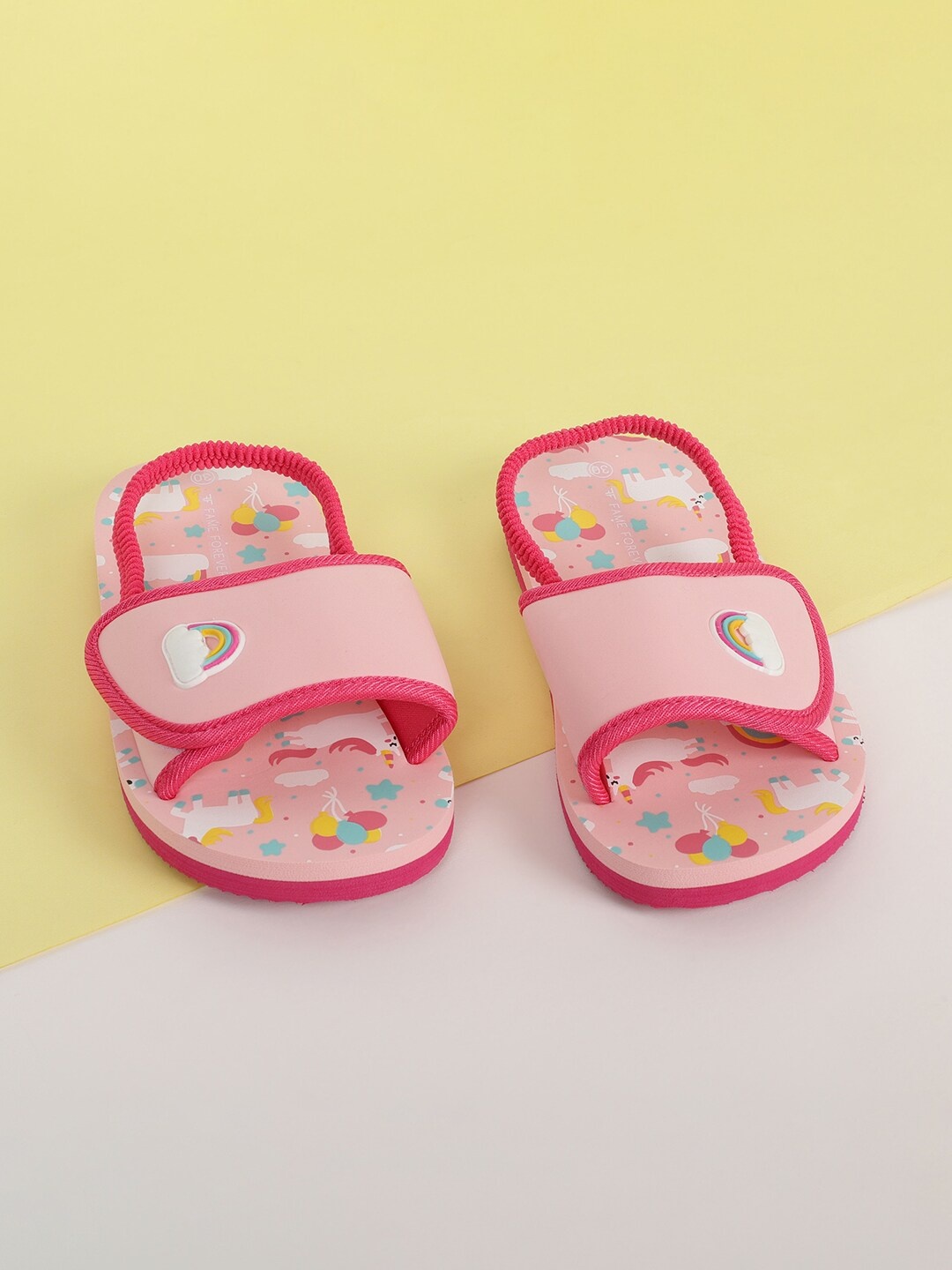 

Fame Forever by Lifestyle Girls Pink & White Printed Rubber Sliders