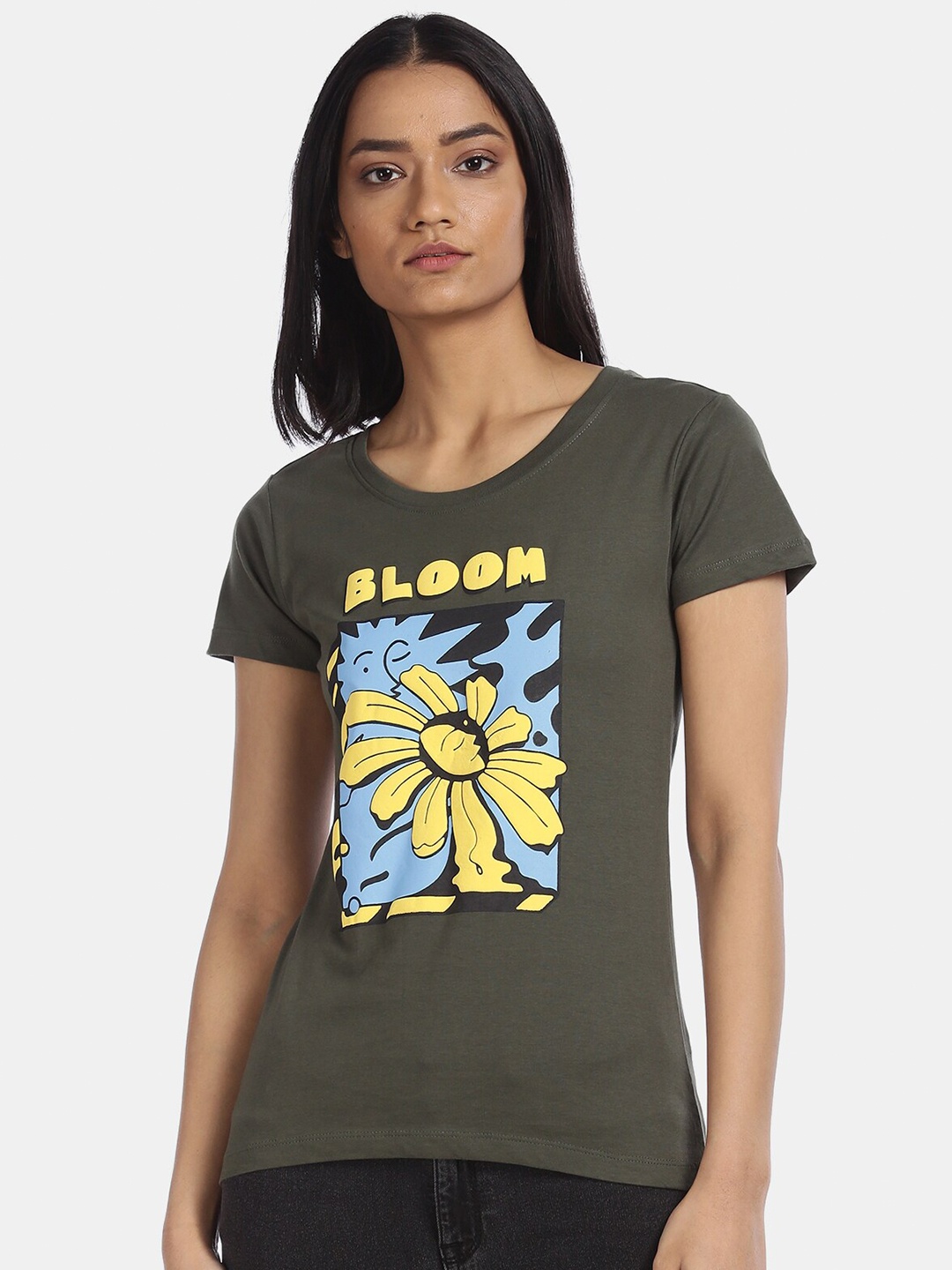 

Sugr Women Olive Green & Blue Floral Printed T-shirt