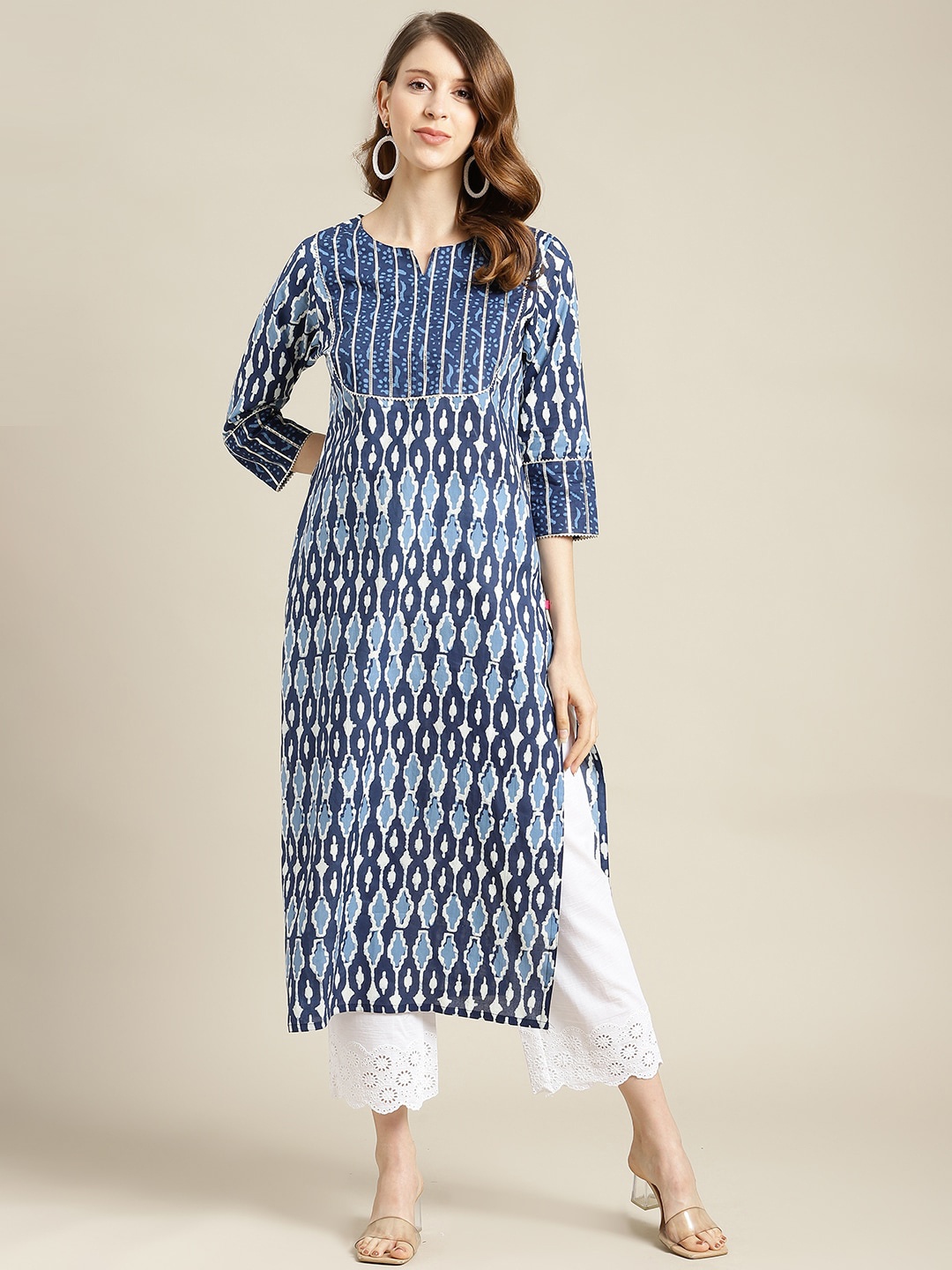 

Varanga Women Blue & White Ethnic Motifs Printed Kurta