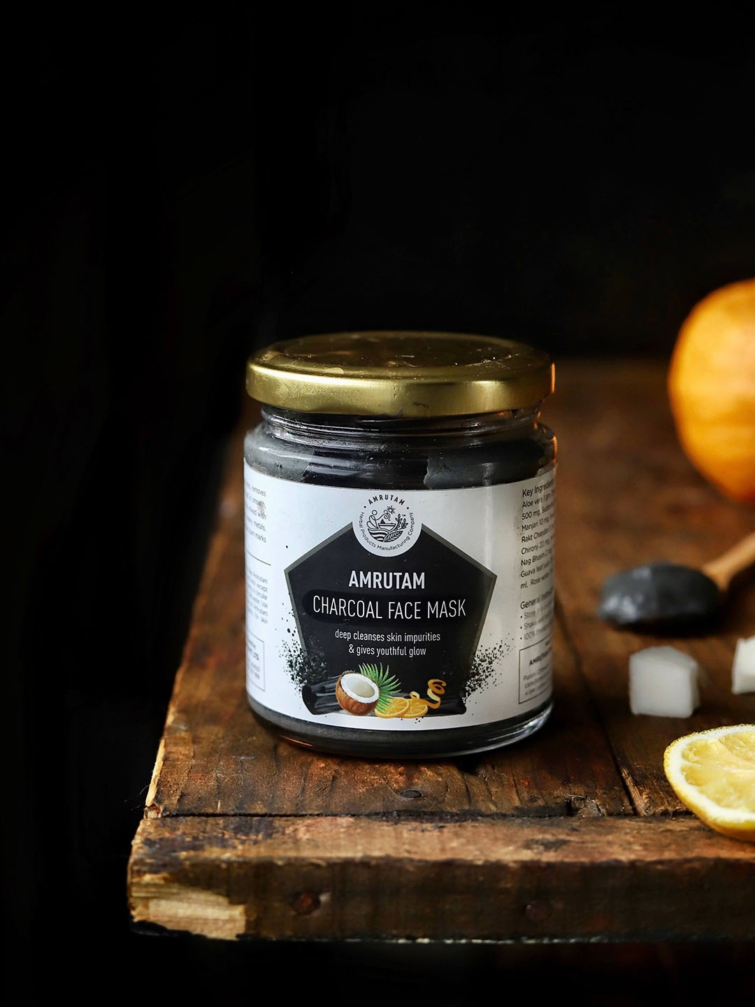 

AMRUTAM Charcoal Sustainable Face Mask (150GM), Black
