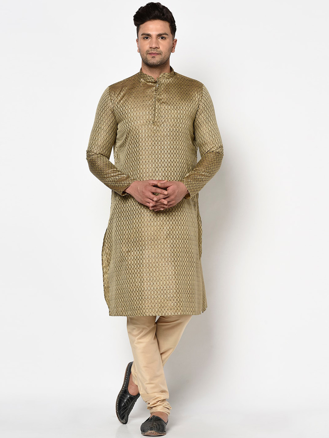

TABARD Men Gold-Toned & Beige Jacquard Printed Kurta with Pyjamas