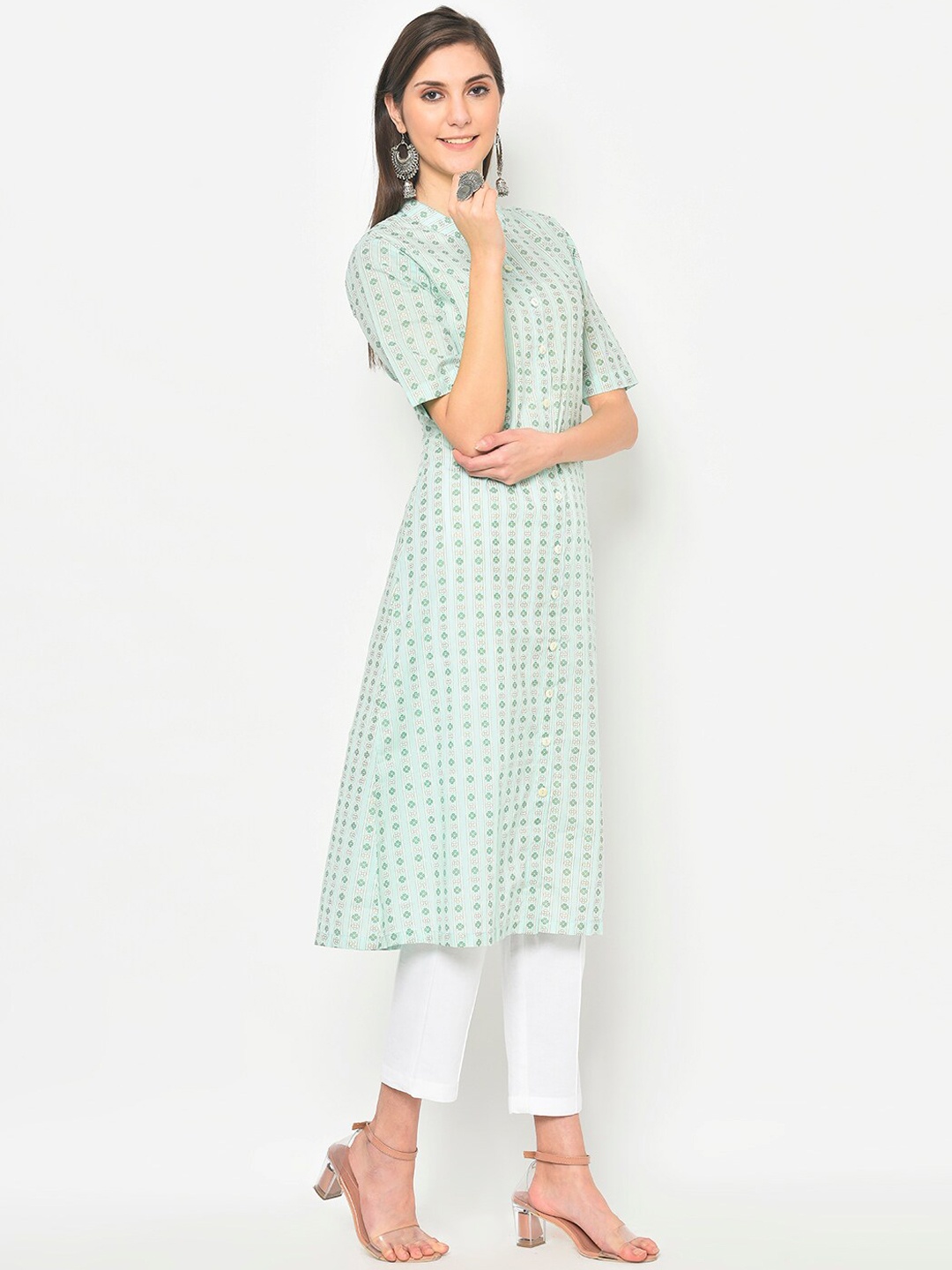 

DESI WOMANIYA Women Green Ethnic Motifs Printed Cotton Kurta