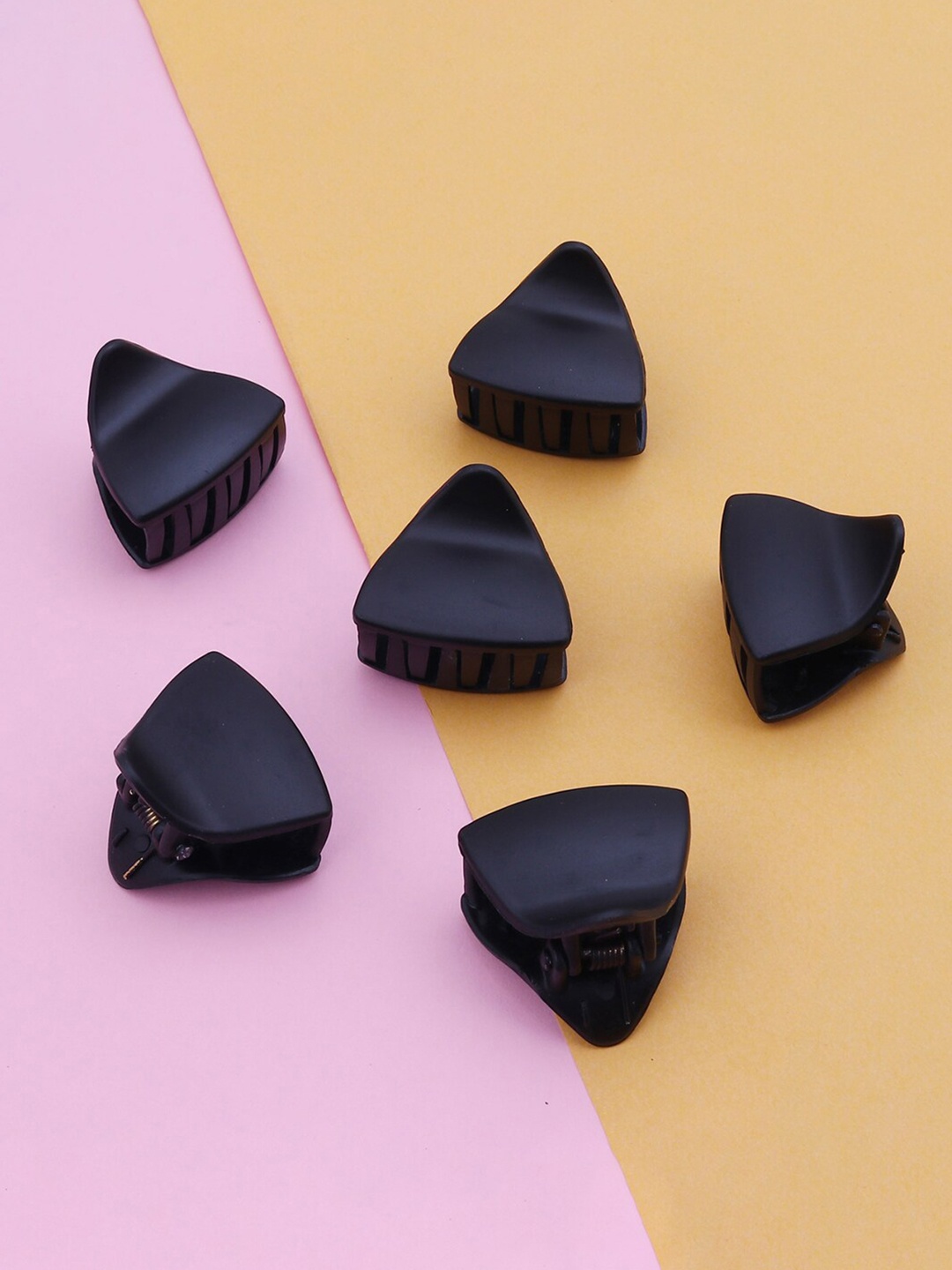 

Sukkhi Women Set Of 6 Black Claw Clips