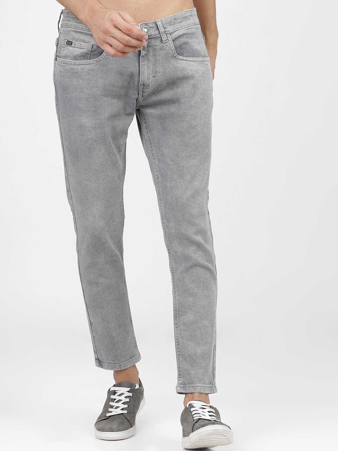 

HIGHLANDER Men Grey Tapered Fit Heavy Fade Jeans