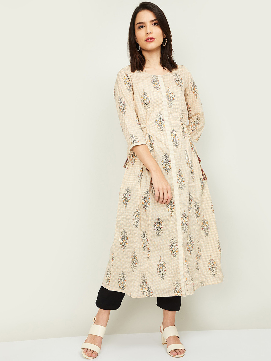 

Melange by Lifestyle Women Off White Ethnic Motifs Printed Kurta