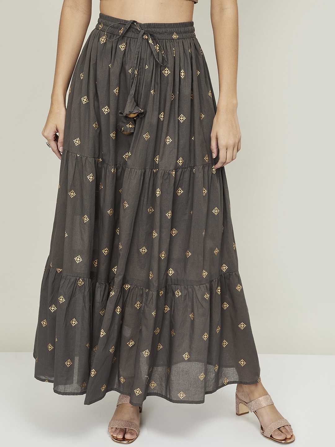 

Melange by Lifestyle Women Grey & Gold-Coloured Printed Flared Maxi Skirt