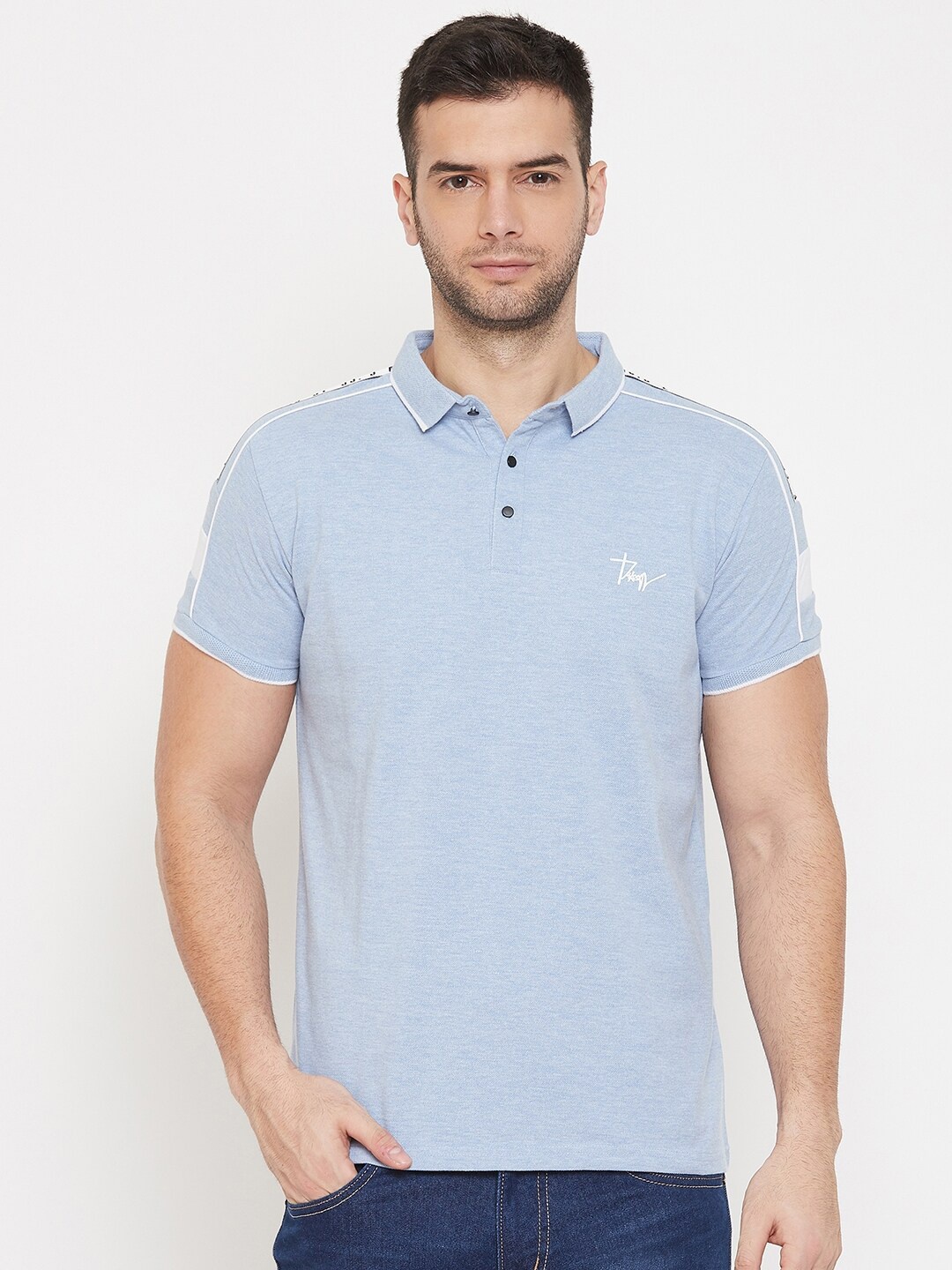 

QUBIC Men Blue Polo Collar T-shirt