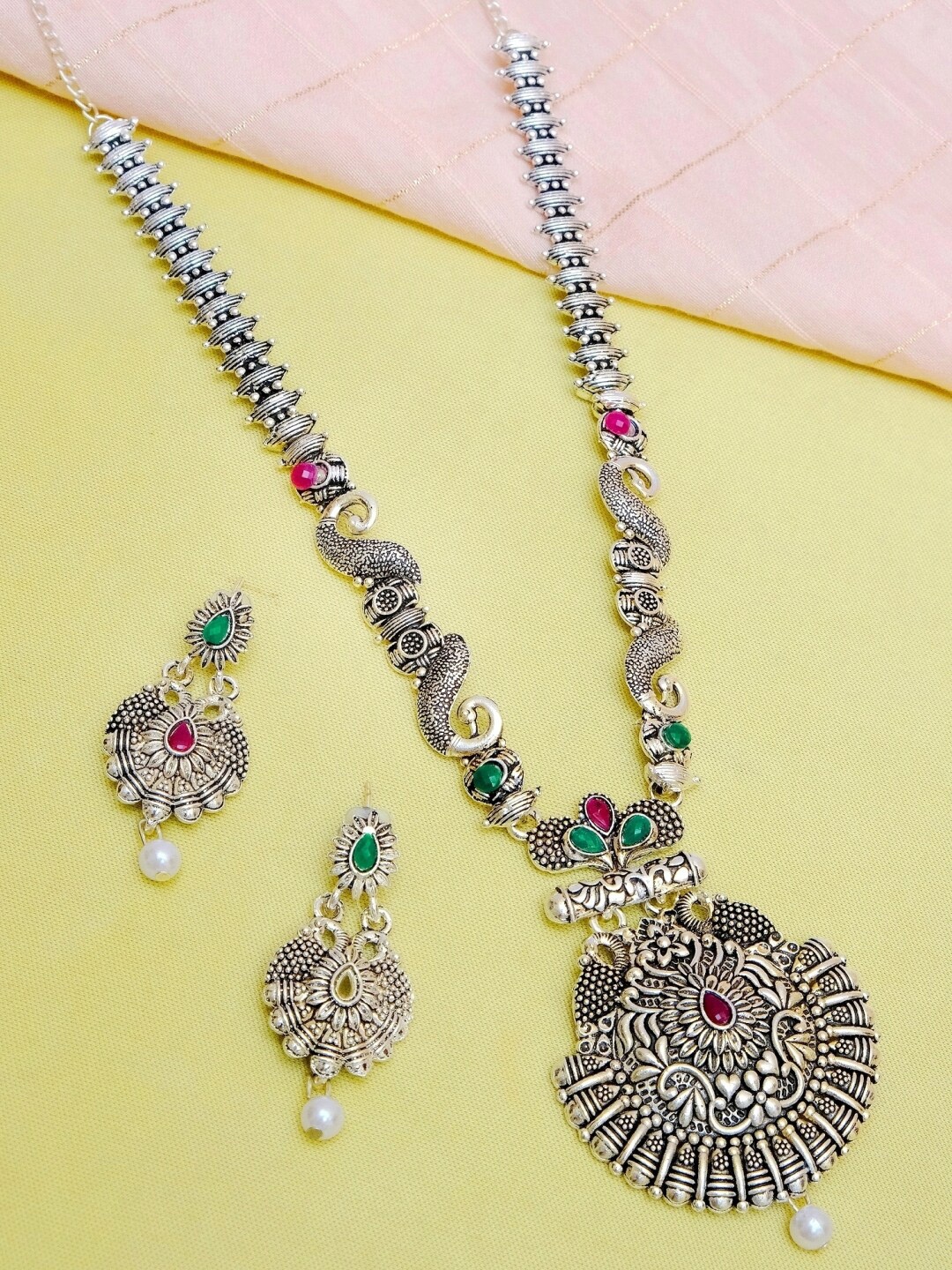 

Crunchy Fashion Oxidised Silver-Plated Antique Jewellery Set